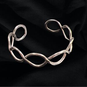 Vintage Wavy Infinity Silver Cuff Bracelet